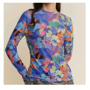 NWT Davi & Dani long-sleeve floral mesh top